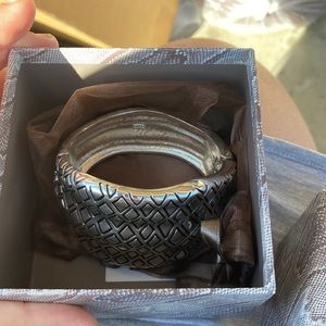HEIDI KLUM signed Animal Instinct Hinged Bangle Bracelet - original box